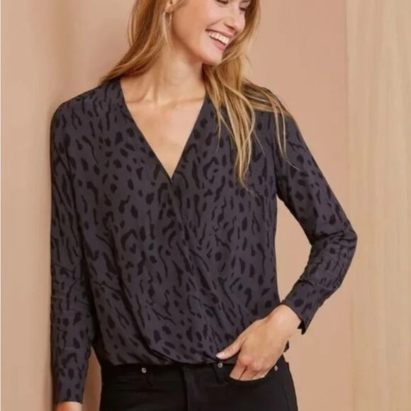Sm Rails Hillary Ash Gray Cheetah Print Top Faux Wrap Luxe Capsule Wardrobe Chic - Picture 1 of 8